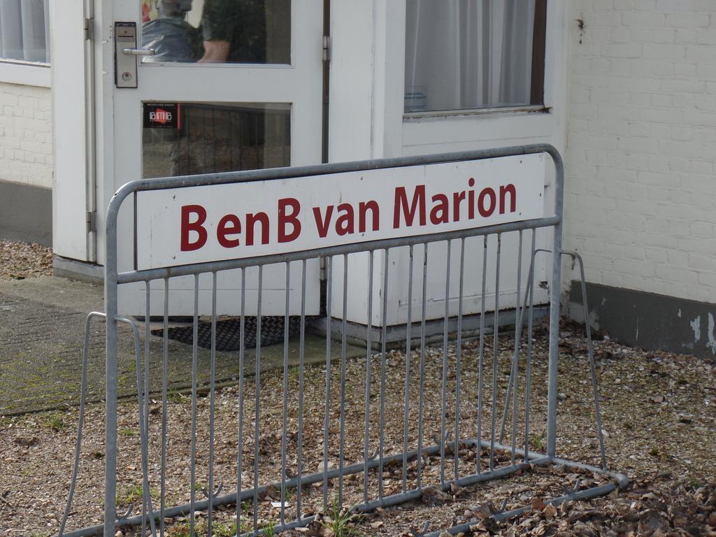 Bed & Breakfast Van Marion Oostvoorne Exterior photo