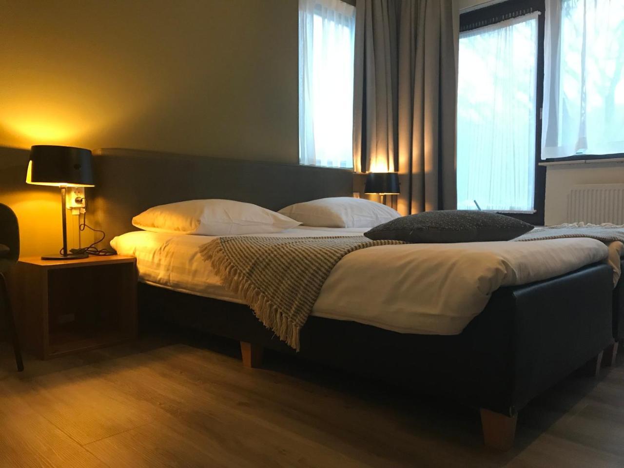 Bed & Breakfast Van Marion Oostvoorne Exterior photo