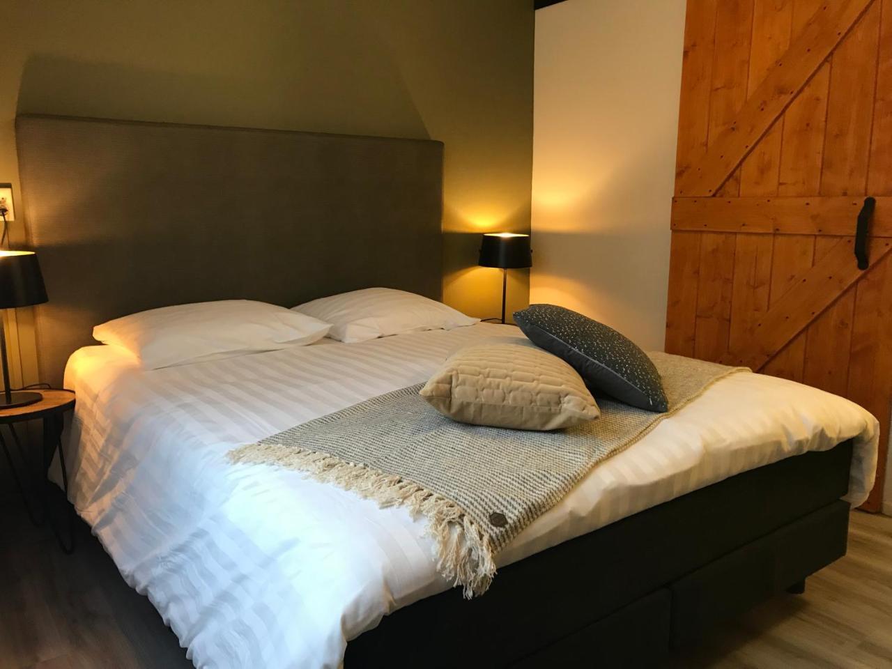 Bed & Breakfast Van Marion Oostvoorne Exterior photo